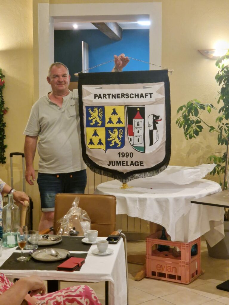 PHOTO-2025-11-25-11-03-25_1